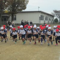 低学年　持久走大会